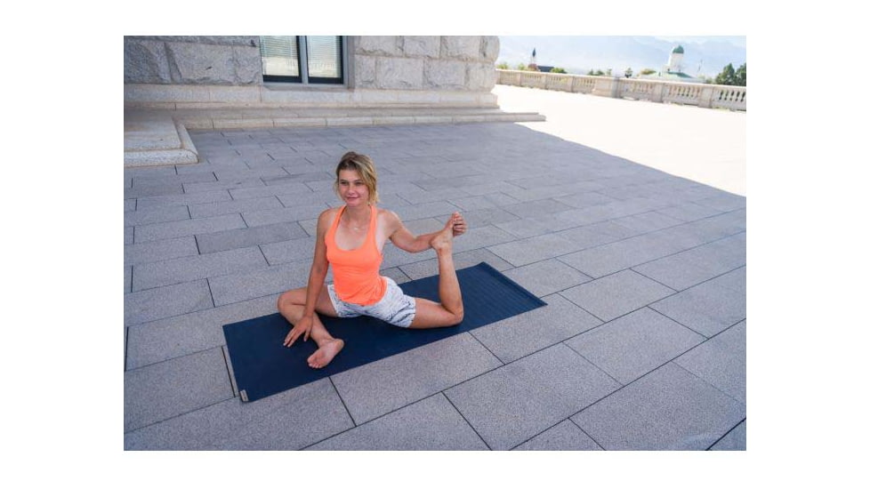 Jade Yoga Voyager Midnight 24 X 68 668MB