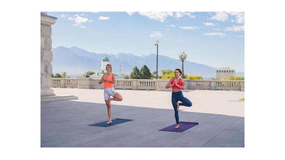 Jade Yoga Voyager Midnight 24 X 68 668MB