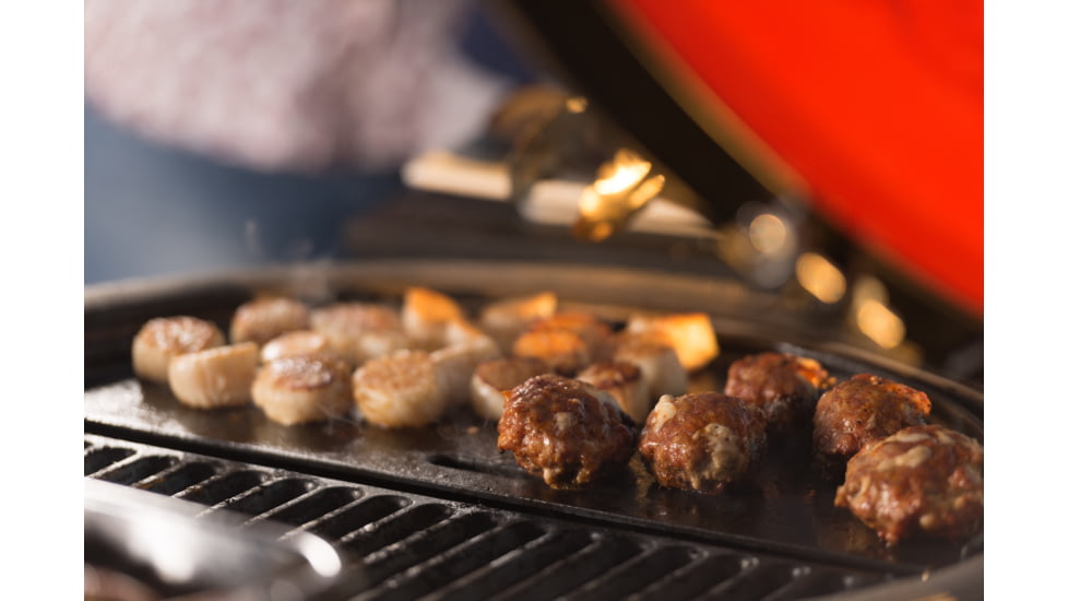 Kamado Joe Big Joe Half Moon Cast Iron Reversible Griddle, Black, Large, BJ-HCIGRIDDLE