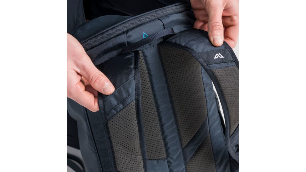 Kathmandu Dash Pack v5, Midnight Navy/Icon Green, 20L, 40501/NFE/20LTR