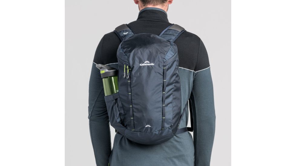 Kathmandu Dash Pack v5, Midnight Navy/Icon Green, 20L, 40501/NFE/20LTR
