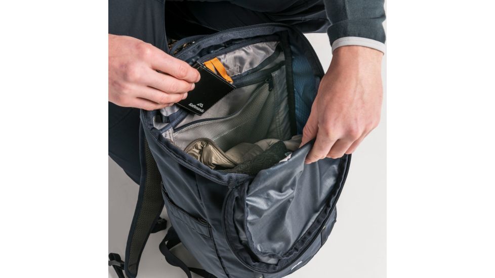 Kathmandu Dash Pack v5, Midnight Navy/Icon Green, 20L, 40501/NFE/20LTR