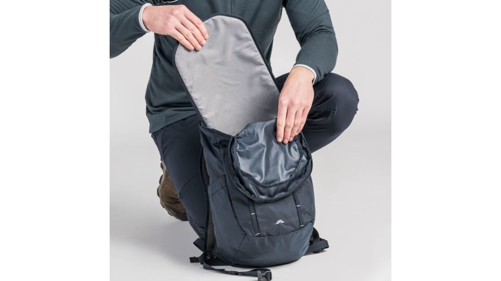 Kathmandu Dash Pack v5, Midnight Navy/Icon Green, 20L, 40501/NFE/20LTR