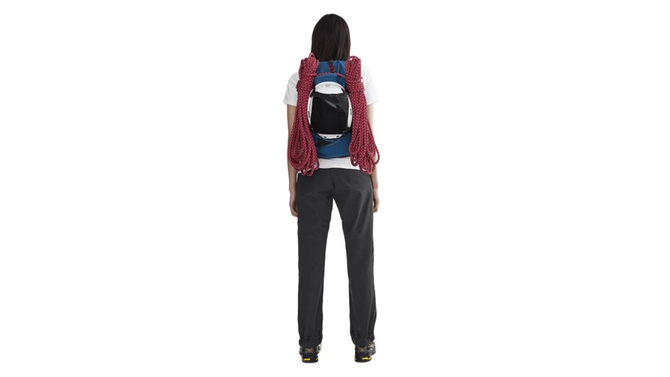 Klattermusen Bure Backpack, Unisex, Blue Sapphire, 15Liters, 40384U91-610-15L