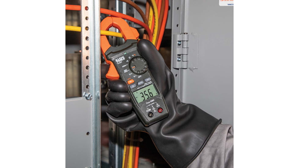 Klein Tools 400 Amps AC Auto-Ranging Digital Clamp Meter, w/ Temp, CL220