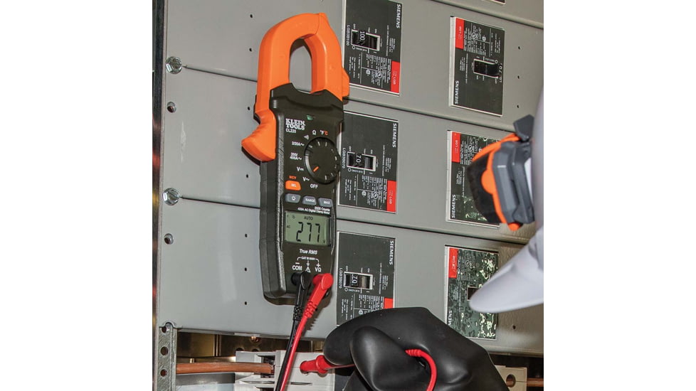 Klein Tools 400 Amps AC Auto-Ranging Digital Clamp Meter, w/ Temp, CL220