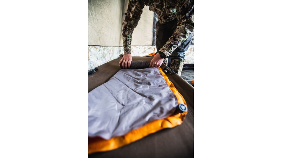 Klymit Insulated Static V Ultralite Sleeping Pad, Orange, Regular, 06IUOR02C