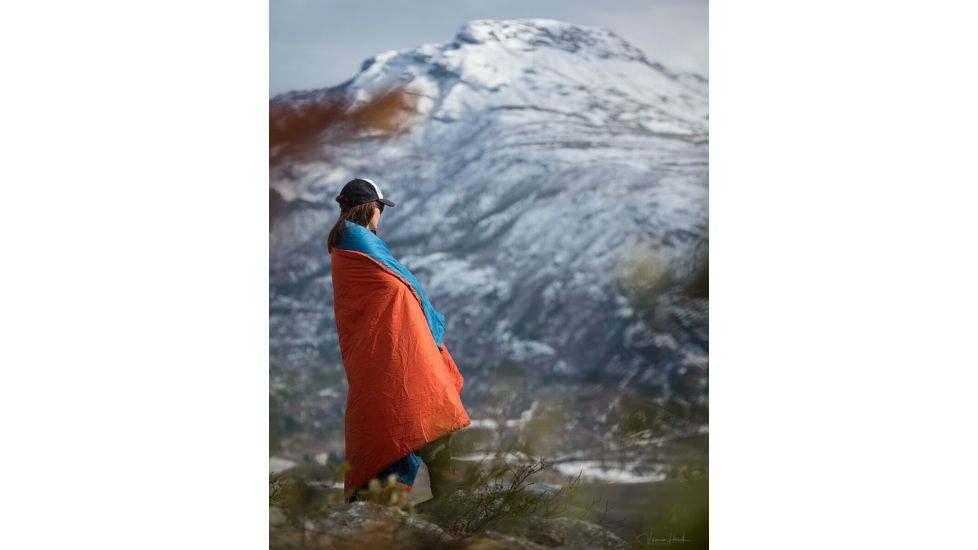 Klymit Versa Tech Blanket, Orange/Blue, R, 13VBOR01C