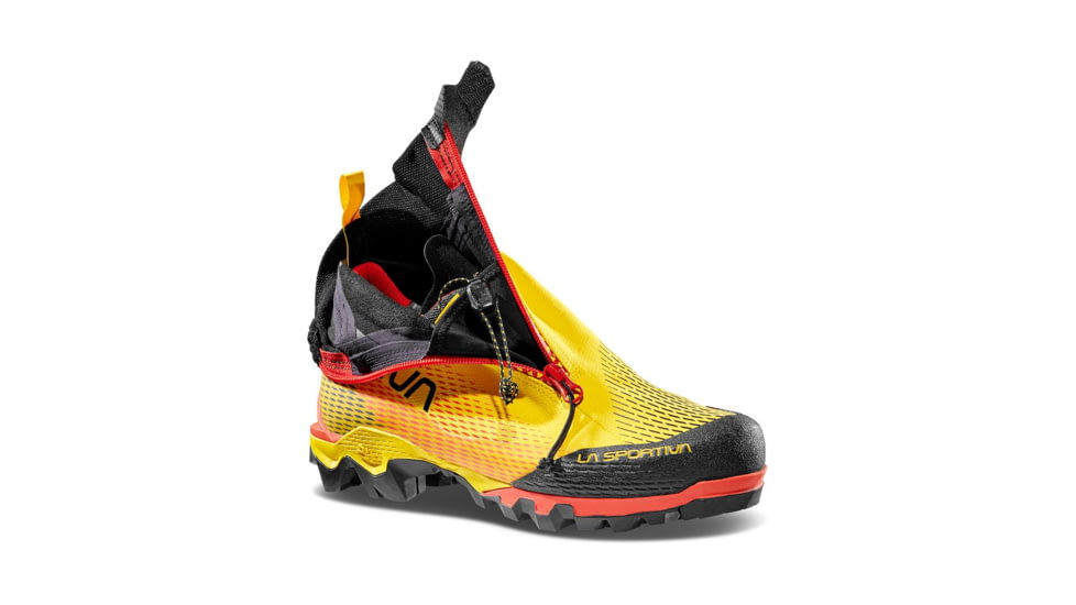 La Sportiva Aequilibrium Speed GTX Mountaineering Boots - Mens, Yellow/Black, 38.5, 31H-100999-38.5