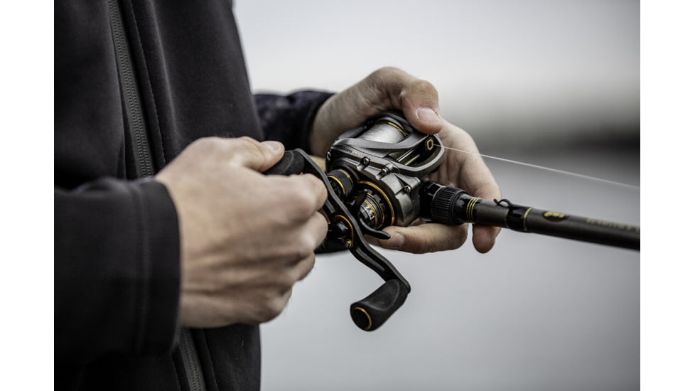 Lew's Custom Pro Speed Spool SLP Baitcast Reel, 7.5:1, 10+1, Right, CPB1SH