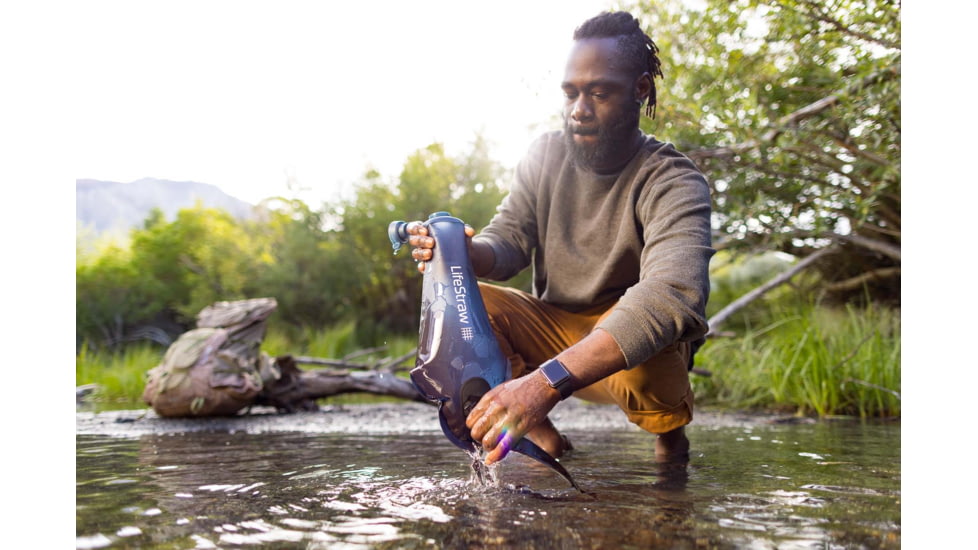 LifeStraw Peak Series Compact Gravity Water Filter System, Dark Mountain Gray, 3 liters, LSPSFX3LAN1