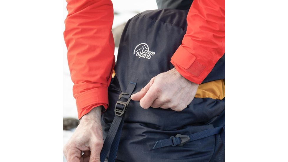 Lowe Alpine Halcyon 35/40 Climbing Backpack, Navy, Large, FMQ-23-NA-35-L