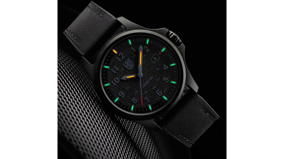 Luminox Atacama Field, Field Watch