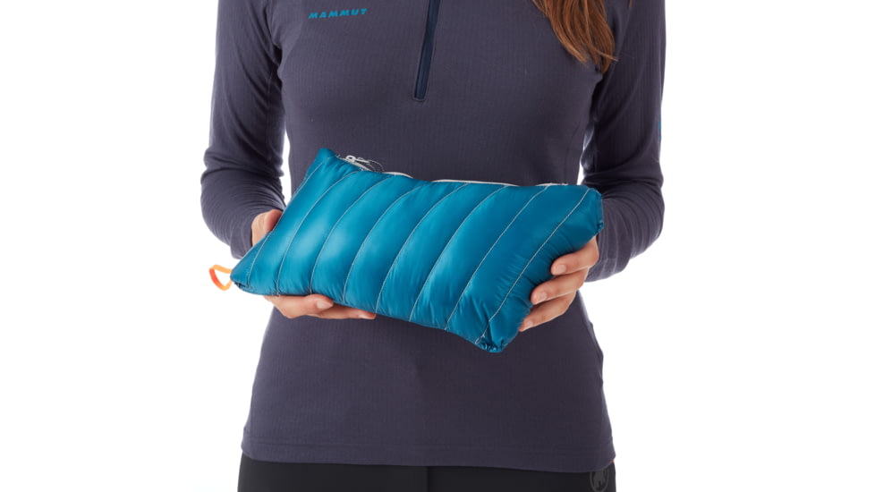 Mammut Broad Peak Light Insulated Jacket - Womens, Highway-Sapphire, L, 1013-00320-00342-115