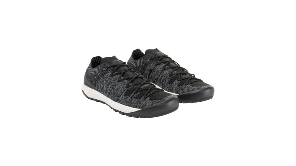 Mammut Hueco Knit Low Approach Shoe - Mens, Black/Titanium, 8, 3020-06190-0486-1070