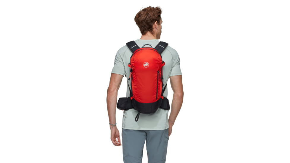 Mammut Lithium 15L Climbing Pack, Mammut Red-Black, 15 L, 2530-00301-3777-1015
