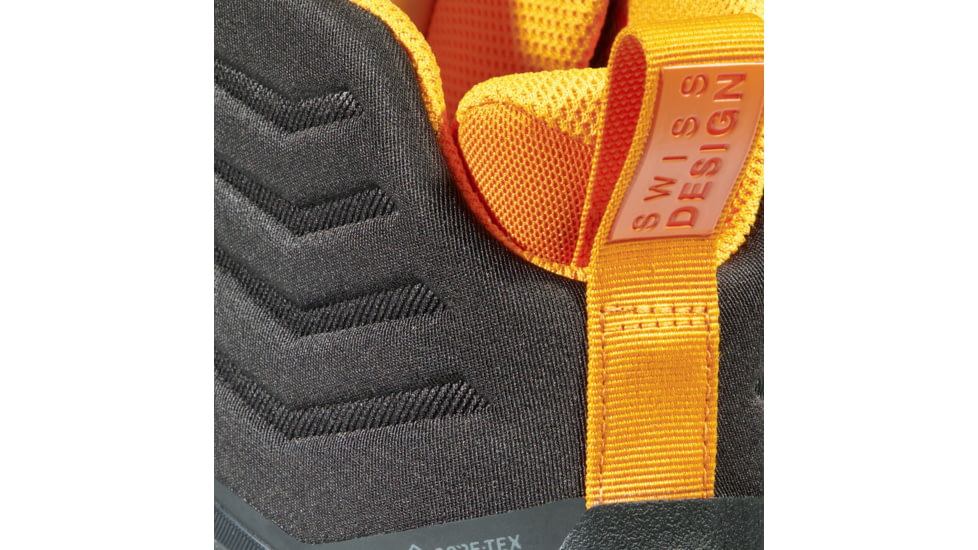 Mammut Sapuen High GTX Hiking Shoes - Mens, Black/Dark Radiant, US 10, 3030-04241-00132-1090