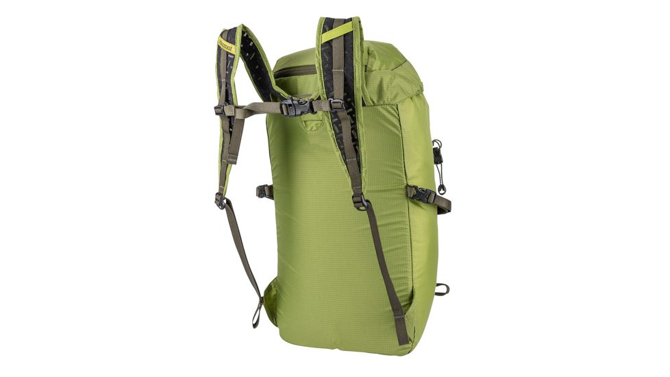 Marmot Kompressor 18L Pack, Cilantro/Forest Night, 38970-4721-ONE