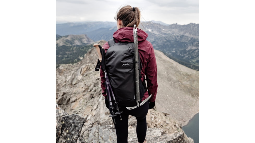 Matador Beast 18 Ultralight Technical Backpack, Charcoal/Black, MATBE18001BK