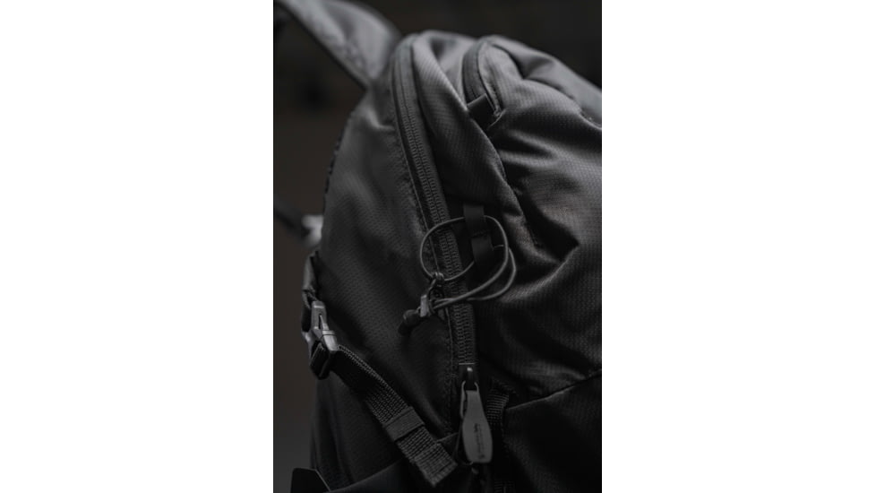 Matador Beast 18 Ultralight Technical Backpack, Charcoal/Black, MATBE18001BK