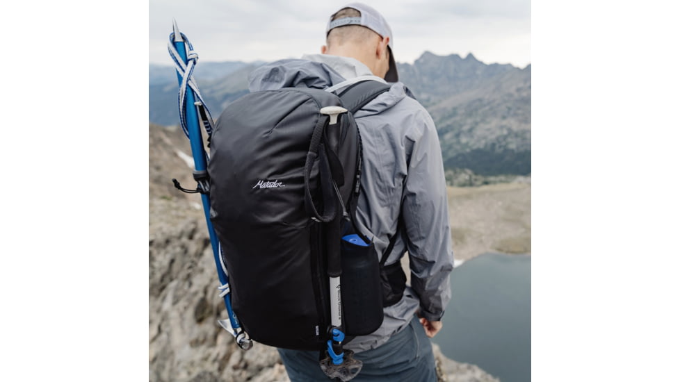 Matador Beast 28 Ultralight Technical Backpack, Charcoal/Black, MATBE28001BK