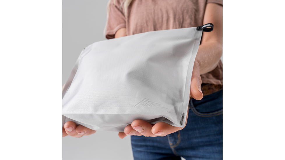 Matador FlatPak Zipper Toiletry Case, Arctic White, MATFPZ001W