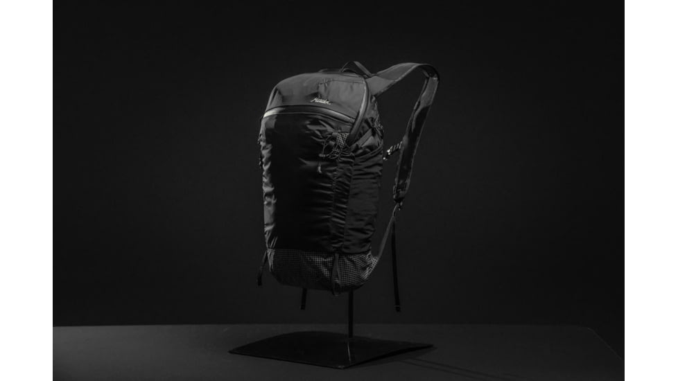 Matador Freefly 16 Packable Backpack, Charcoal/Black, MATFF163001BK