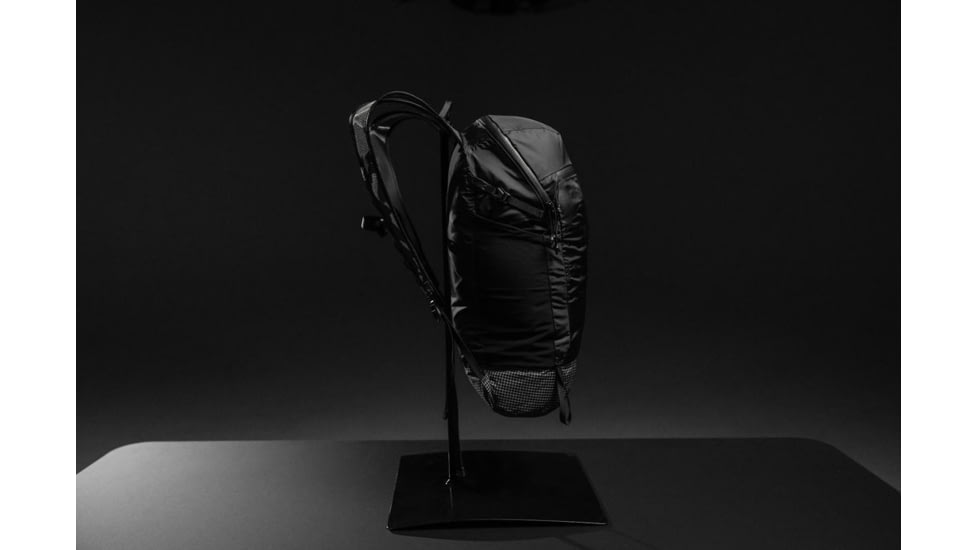 Matador Freefly 16 Packable Backpack, Charcoal/Black, MATFF163001BK