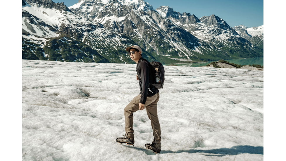 Matador Freefly 16 Packable Backpack, Charcoal/Black, MATFF163001BK