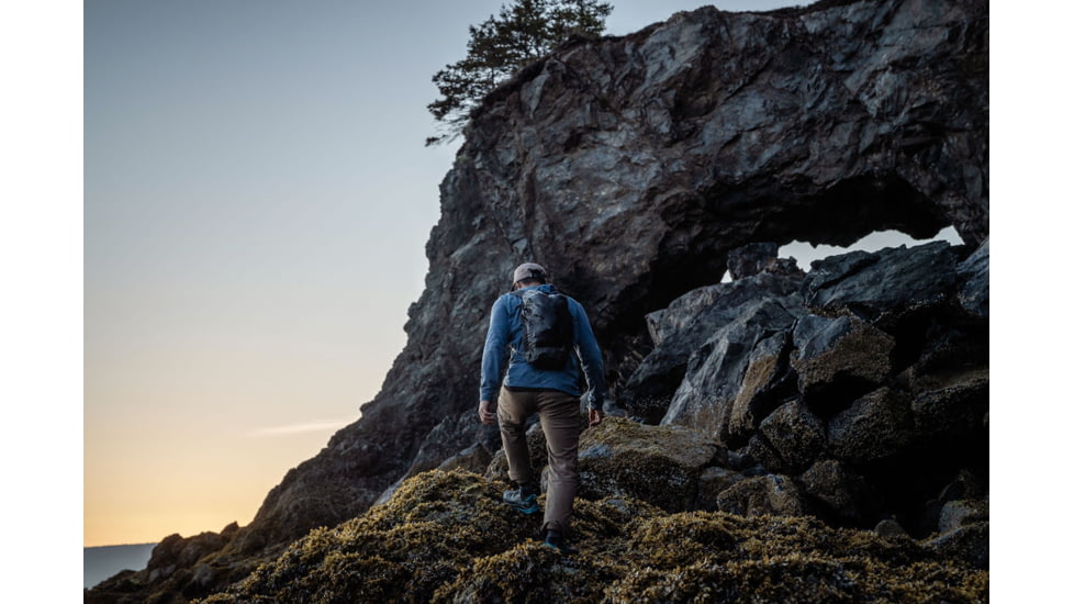 Matador Freefly 16 Packable Backpack, Charcoal/Black, MATFF163001BK