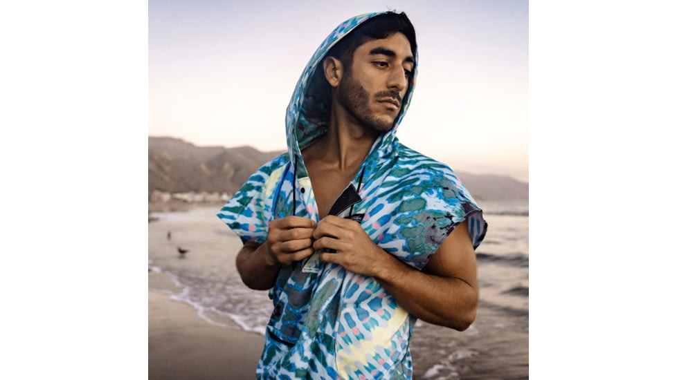 Matador Packable Towel Poncho, Tie-Dye, MVPO01S22