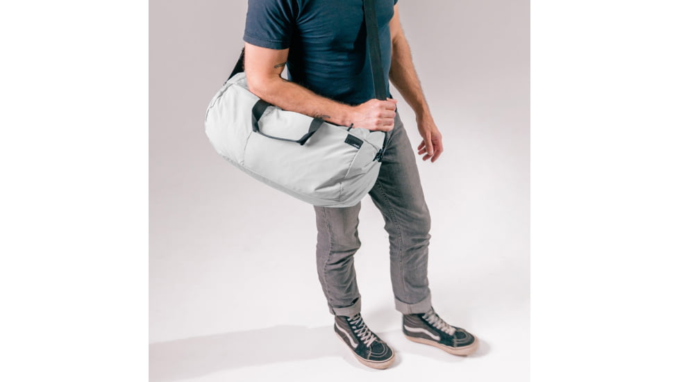 Matador ReFraction Packable Duffle Bag, Arctic White, MATOG2W01W