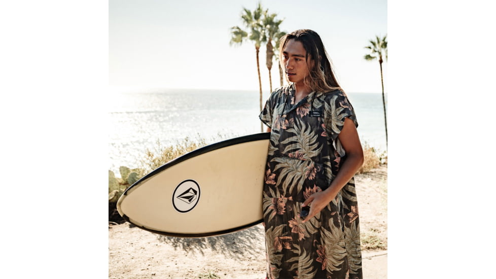 Matador Volcom Packable Towel Poncho, Marble Floral, One Size, MVPO01MF