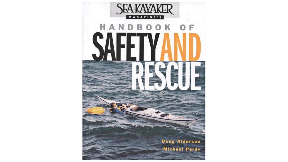 Globe Pequot Press B.i. Canoeing Paddling 9780762747580