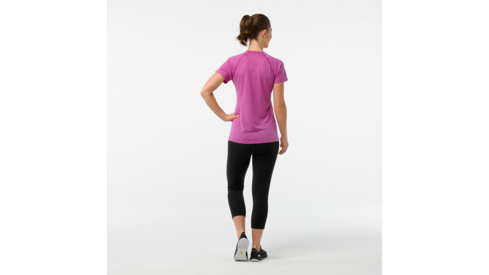 Smartwool Merino 150 Mobile Mammoth Tee-Women's, Meadow Mauve, Medium, SW014089A22-M