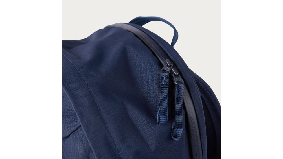 Moment 21L Everything Backpack, Navy, 106-217