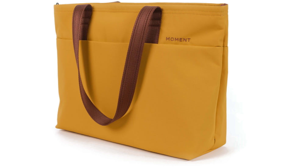 Moment 19L Everything Tech Tote, Workwear, 106-198