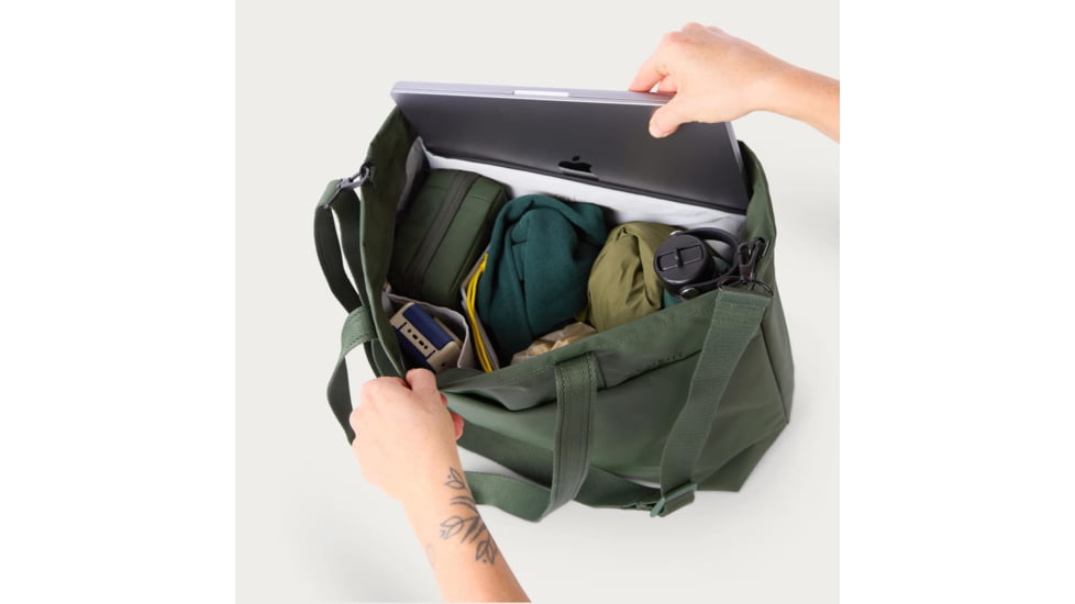 Moment 19L Everything Travel Tote, Olive, 106-197