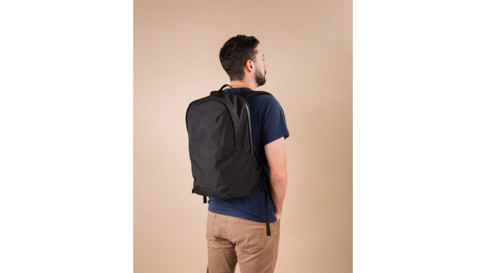 Moment 21L Everything Backpack, Black, 106-178