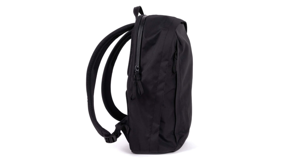 Moment 21L Everything Backpack, Black, 106-178