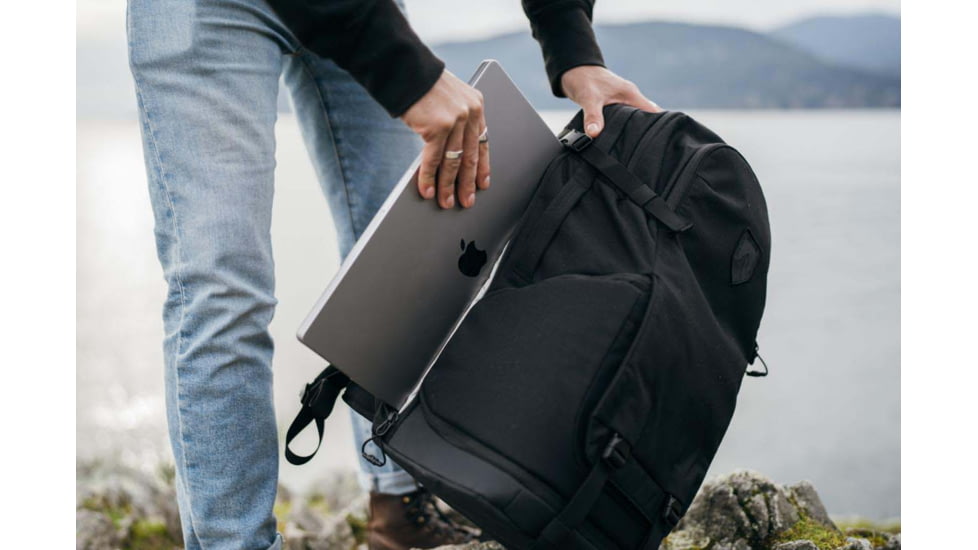 Moment DayChaser Camera Pack, 35L, Black, 106-173