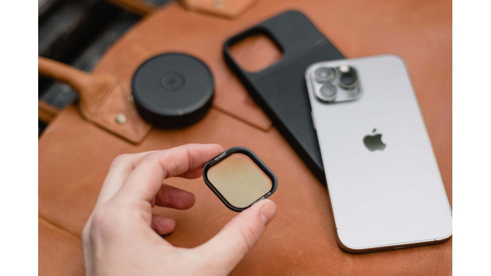 Moment iPhone 13 Pro Compatible w/MagSafe Case, Clear, 310-152