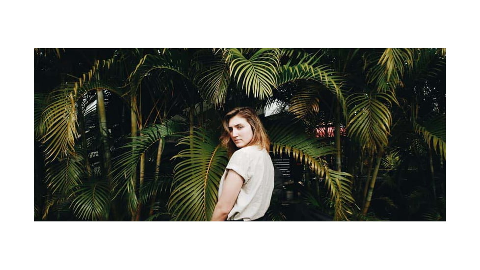 Moment M-Series, 1.33x Anamorphic Lens, Blue Flare, Black, 130-001