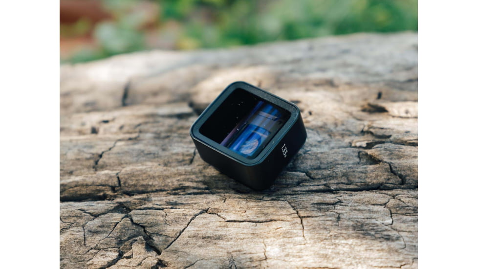 Moment M-Series, 1.33x Anamorphic Lens, Blue Flare, Black, 130-001