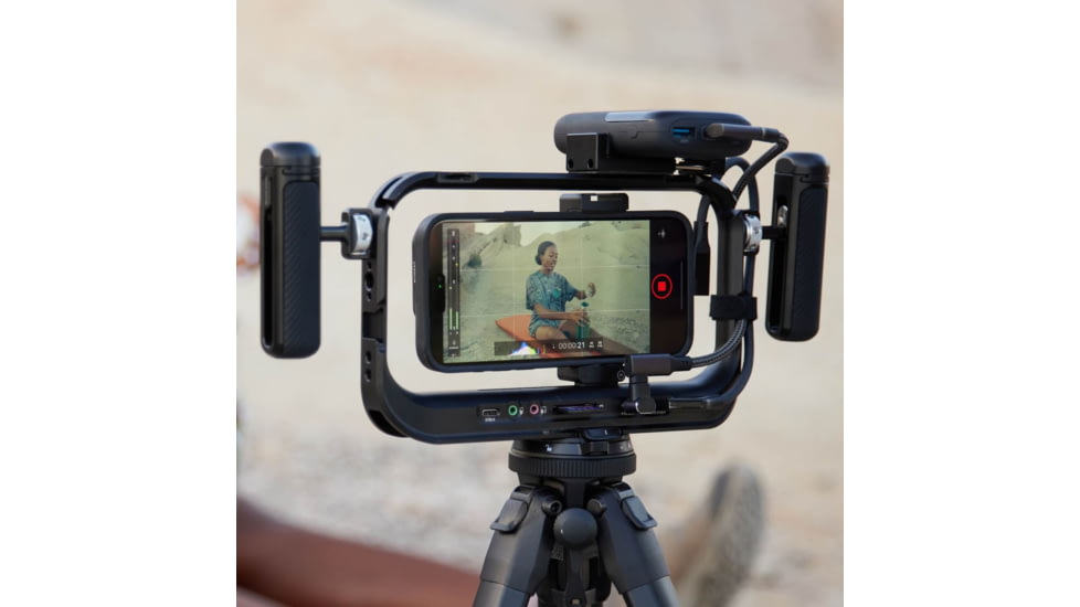 Moment Mobile Supercage w/Integrated USB-C Hub, Aluminum/Rubber, 107-154