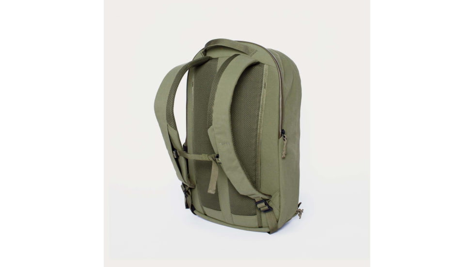 Moment MTW Backpack, 21L, Olive, 106-138
