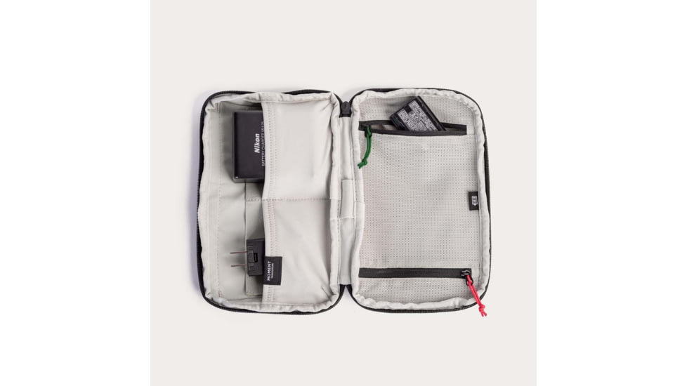 Moment MTW Battery Organizer, Black, 106-145