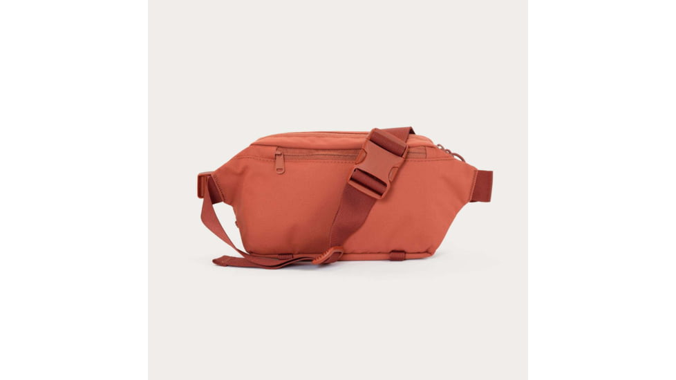Moment MTW Fanny Sling Bag, 2L, Clay, 106-152