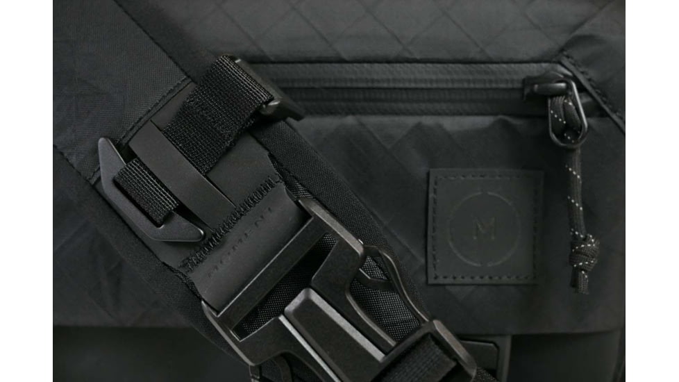 Moment Rugged Camera Sling, 10L, NorthPak Black, 106-132