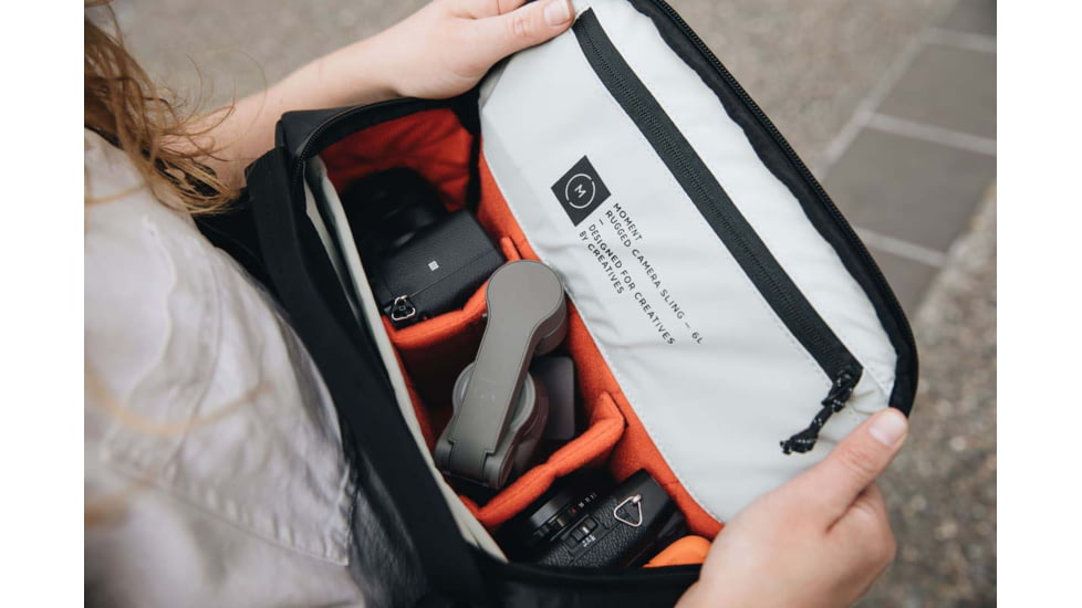 Moment Rugged Camera Sling, 10L, NorthPak Black, 106-132